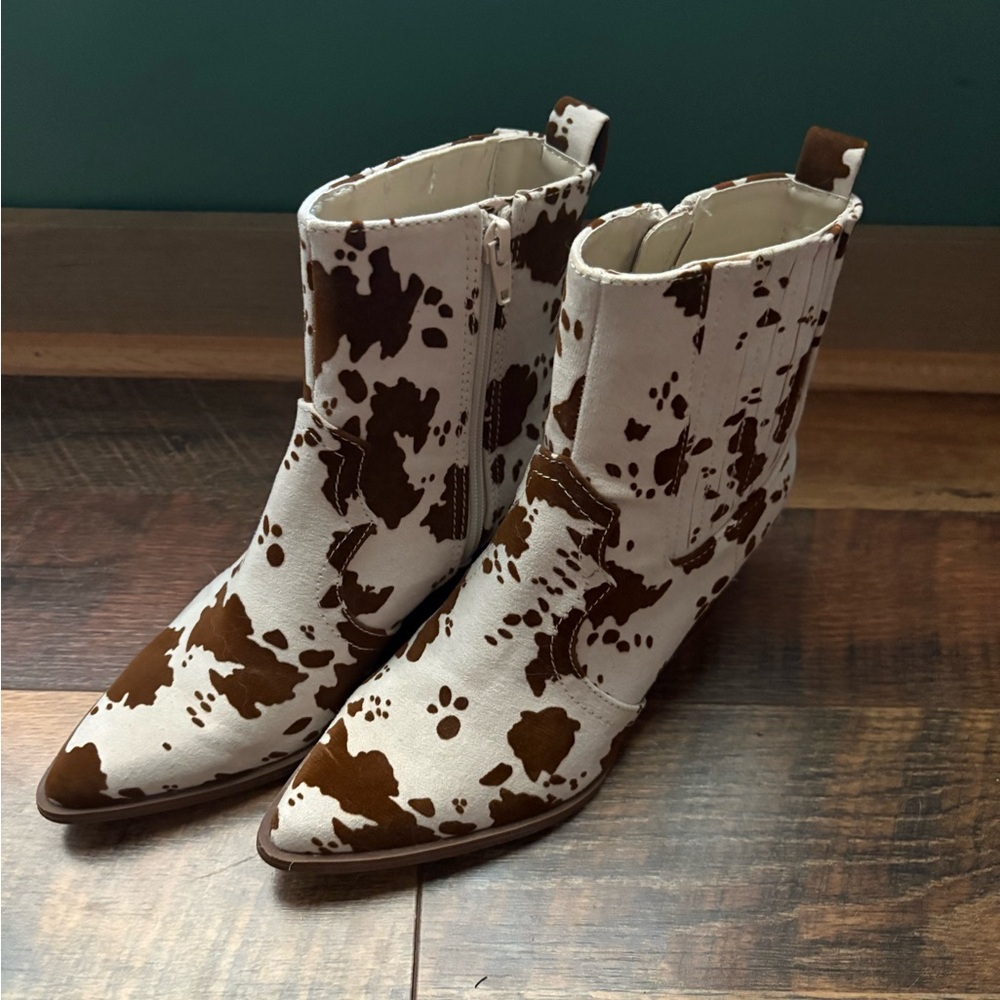 Brown and White cow print Women's Ankle Boots